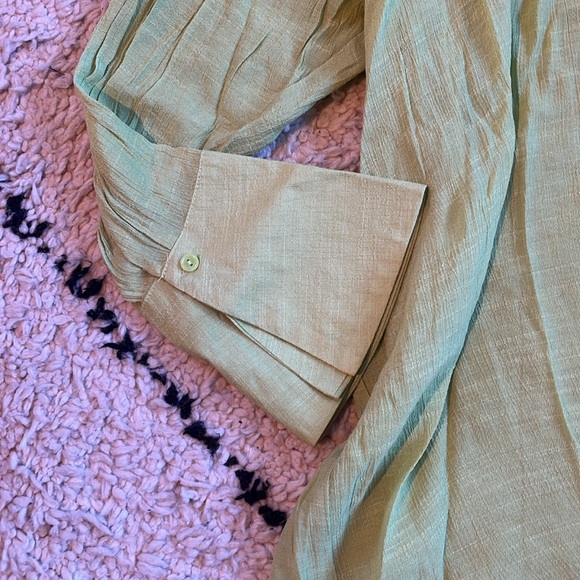 NWT Fashion Nova 'My Moment Gauze' wide arm green buttonup long sleeve top - Picture 9 of 11